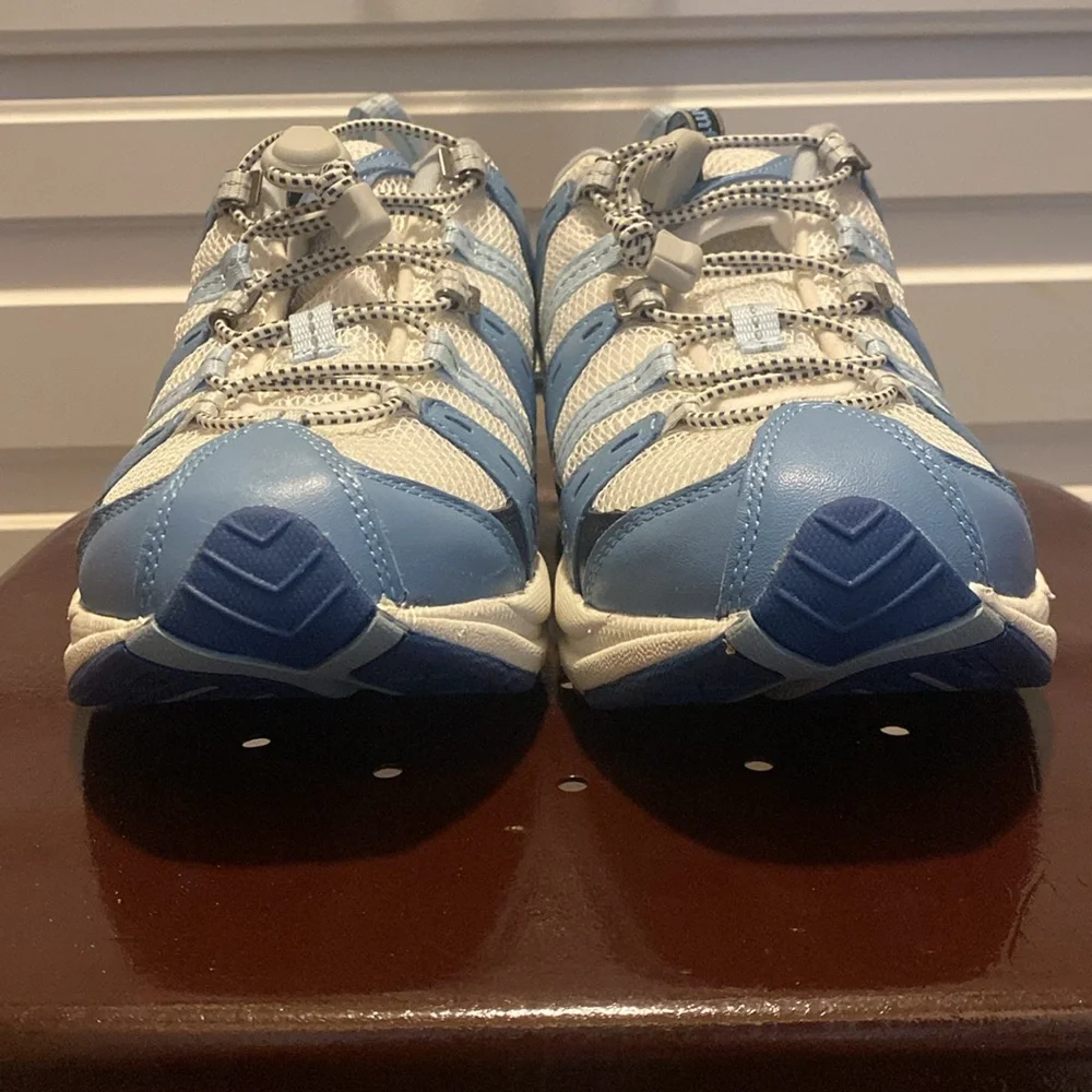 Dr. Comfort Blue and White Shoes. Women size 10. - Picture 5 of 10